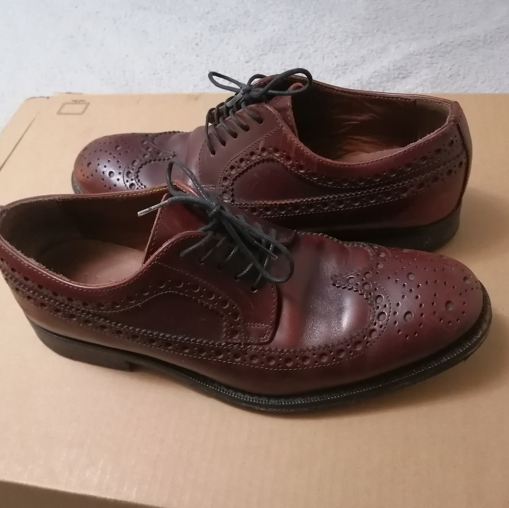 Men's Aldo Lace Up Dress Shoes Size 9 U.S Deep Red / Burgandy